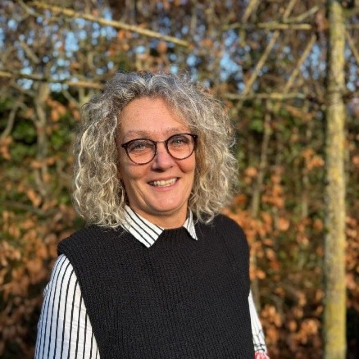 Pasfoto Ursula Paans Alumni